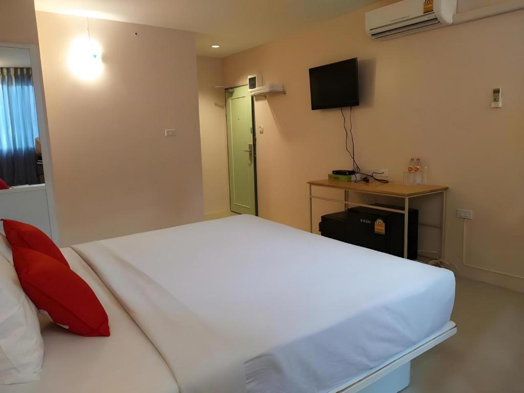 Bird Room Hotel - Pratunam Bangkok Dış mekan fotoğraf